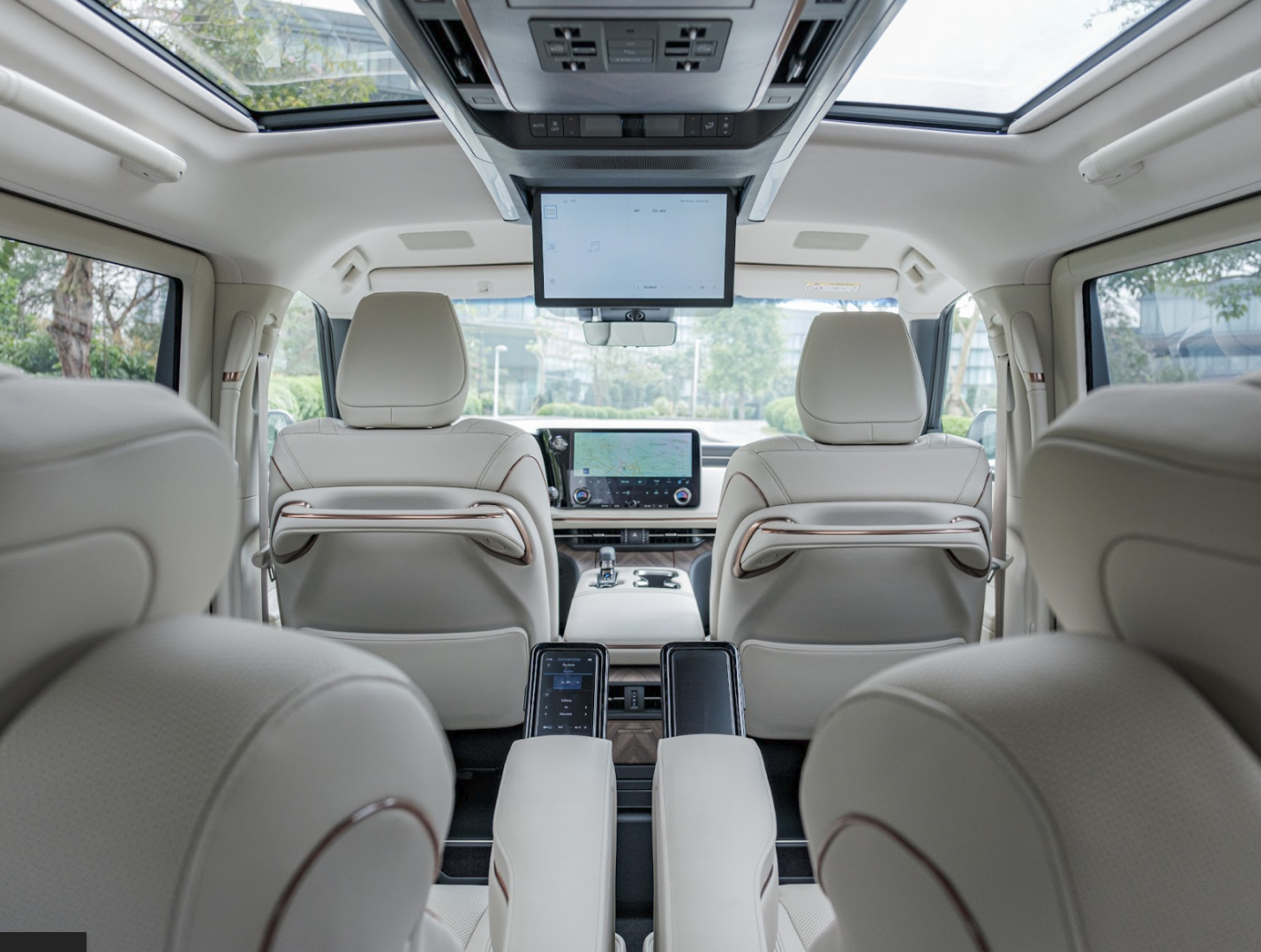 Trải nghiệm ‘khoang hạng nhất di động’ Lexus LM 2024: Khi người Nhật làm MPV hạng sang, đó không chỉ là sự xa xỉ thuần tuý- Ảnh 8.