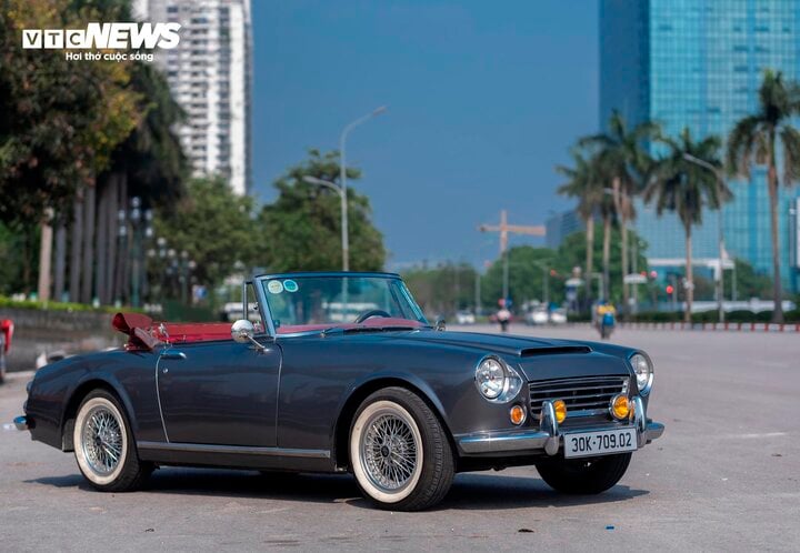 Datsun Fairlady 1969 được trả giá 1,7 tỷ, chủ xe Hà Nội kiên quyết không bán - Ảnh 1.