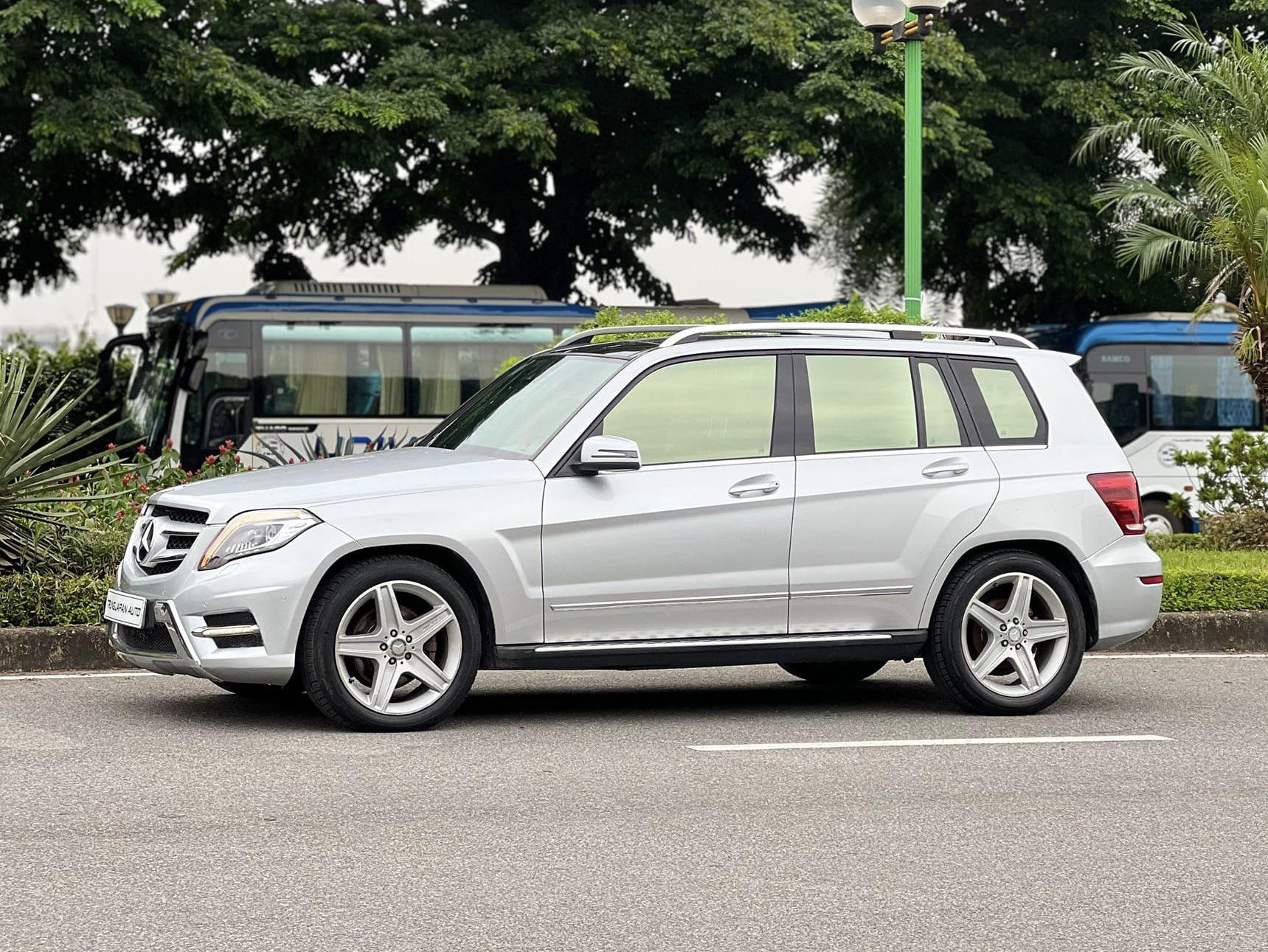 Chưa đến 600 triệu đã có Mercedes-Benz GLK mà 'cả Việt Nam chỉ có hơn 10 chiếc', nhưng đây sẽ là những điều bạn phải đánh đổi- Ảnh 3.