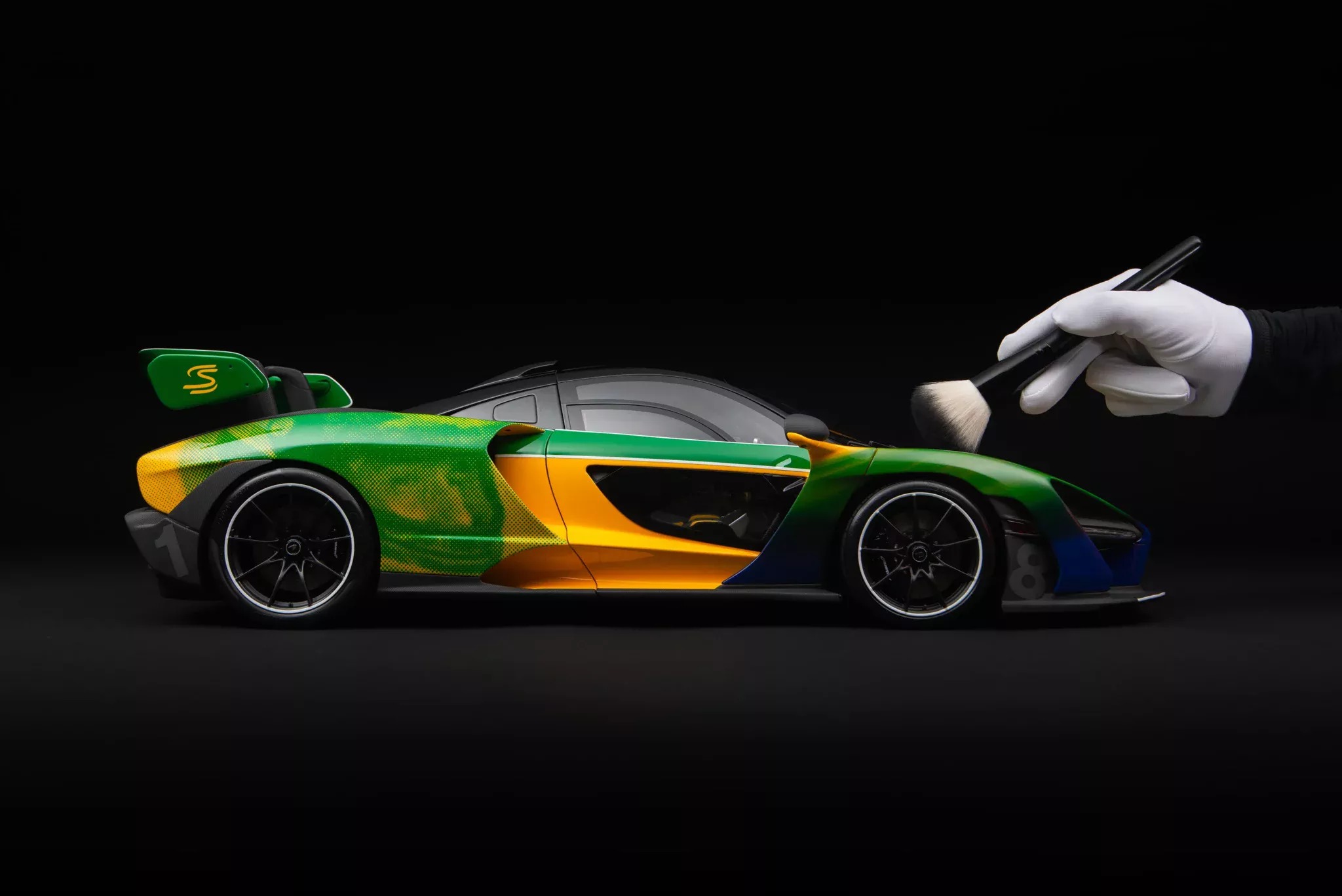 Chủ xe McLaren Senna như ông Đặng Lê Nguyên Vũ hay Hoàng Kim Khánh có thể thích mô hình này: Tốn 300 giờ hoàn thiện, giá ngang chiếc Xpander- Ảnh 7.