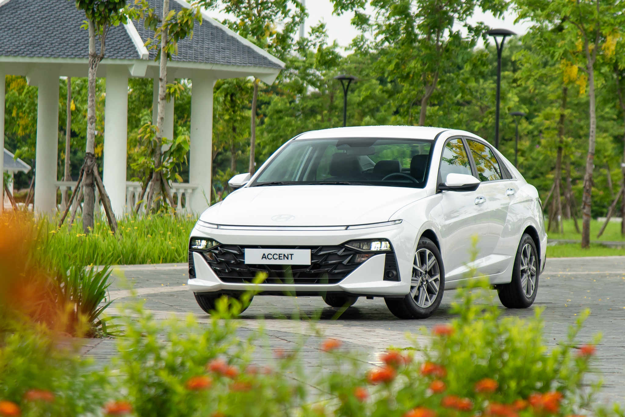 Đánh giá nhanh Hyundai Accent 2024 bản cao nhất: Thay đổi toàn diện, ăn điểm vận hành- Ảnh 26.