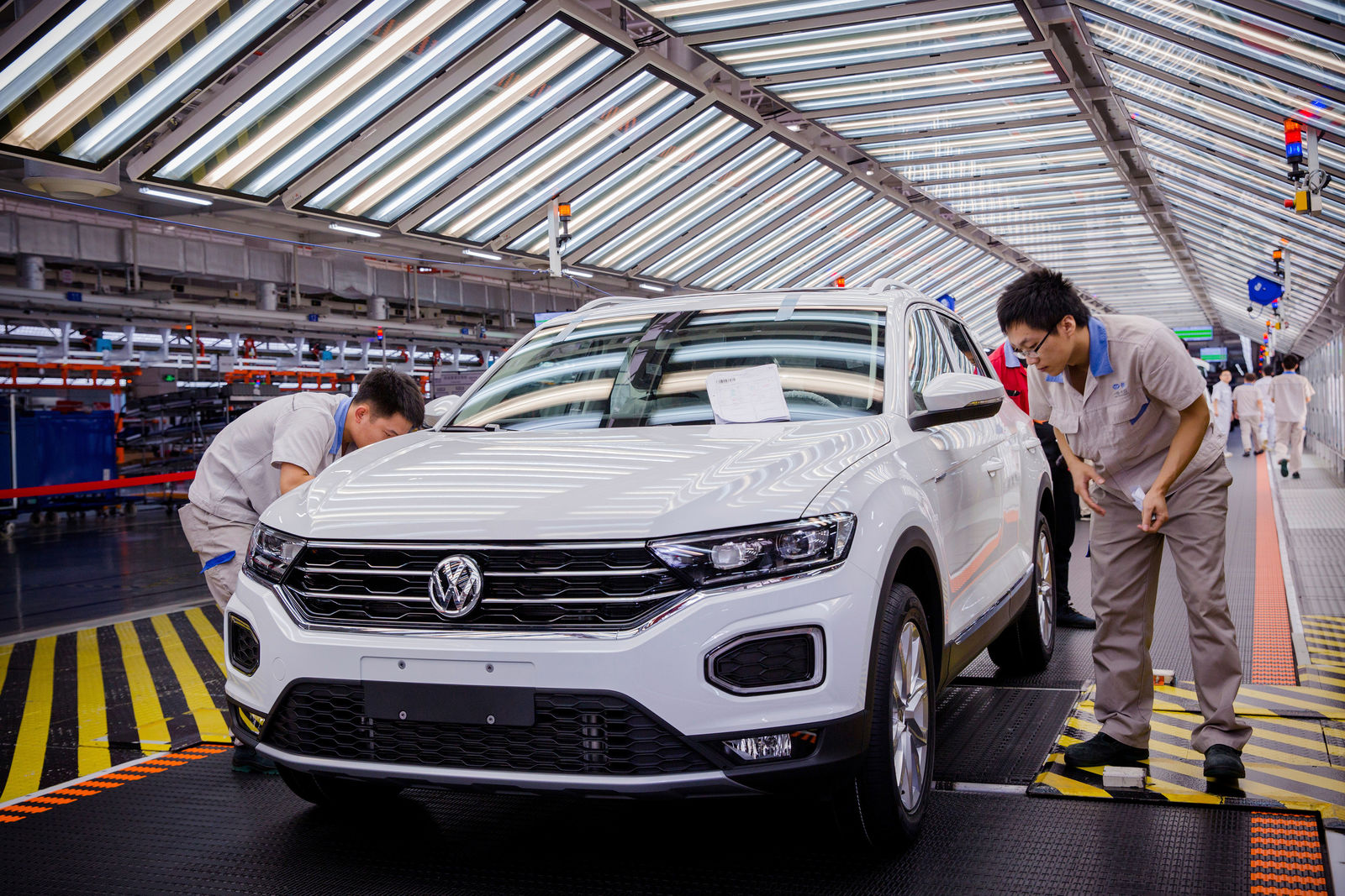 Ô tô Trung Quốc dư thừa đang tràn ra khắp thế giới: 123 hãng sản xuất 40 triệu xe nhưng chỉ bán được 22 triệu chiếc trong nước - Ảnh 3.