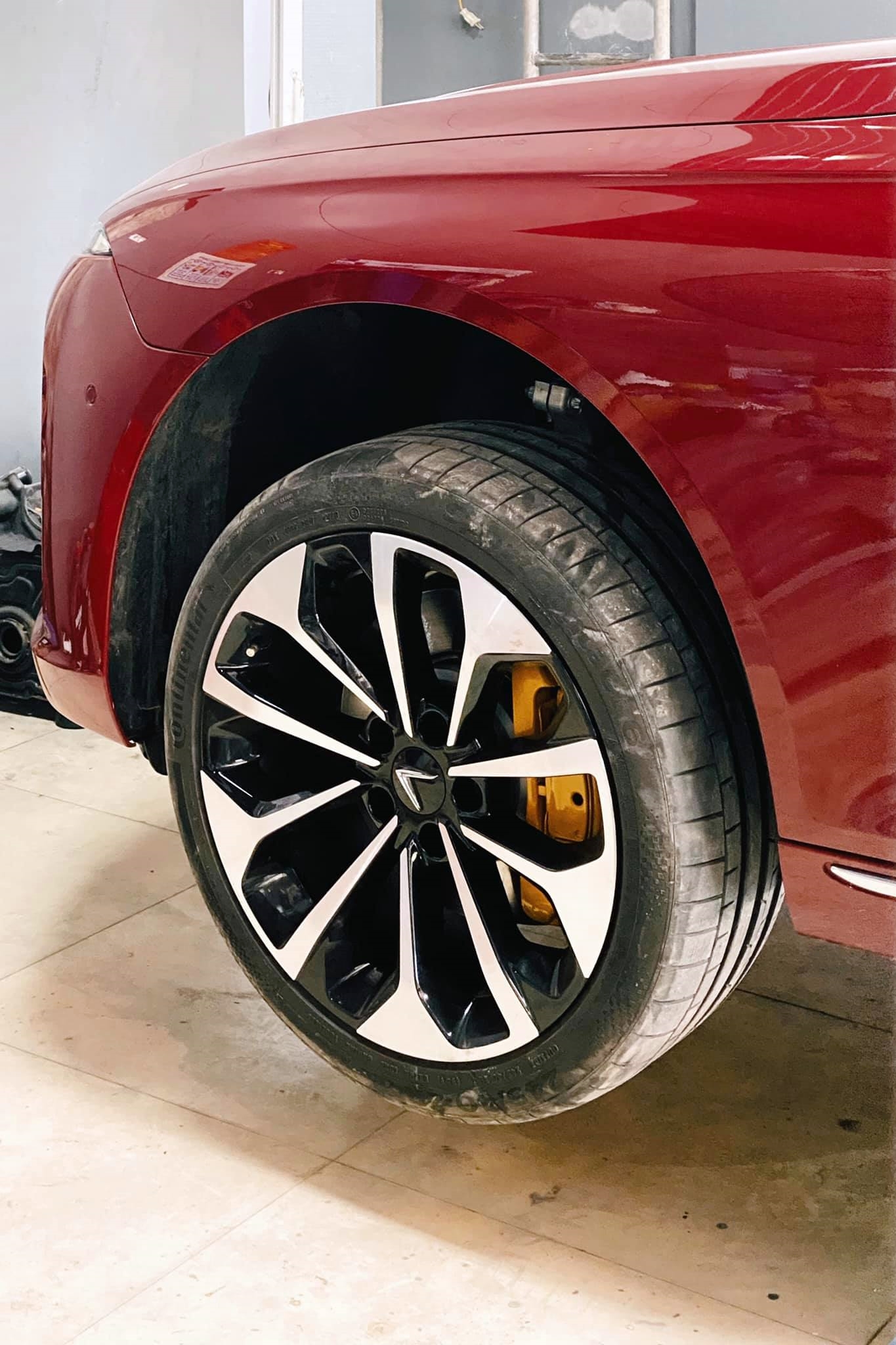 Chủ xe VinFast Lux A2.0 sau 45.000km sử dụng: ‘Lái giống BMW, chi phí bảo dưỡng rẻ, tự mày mò độ nội thất bằng sợi carbon thật'- Ảnh 7.