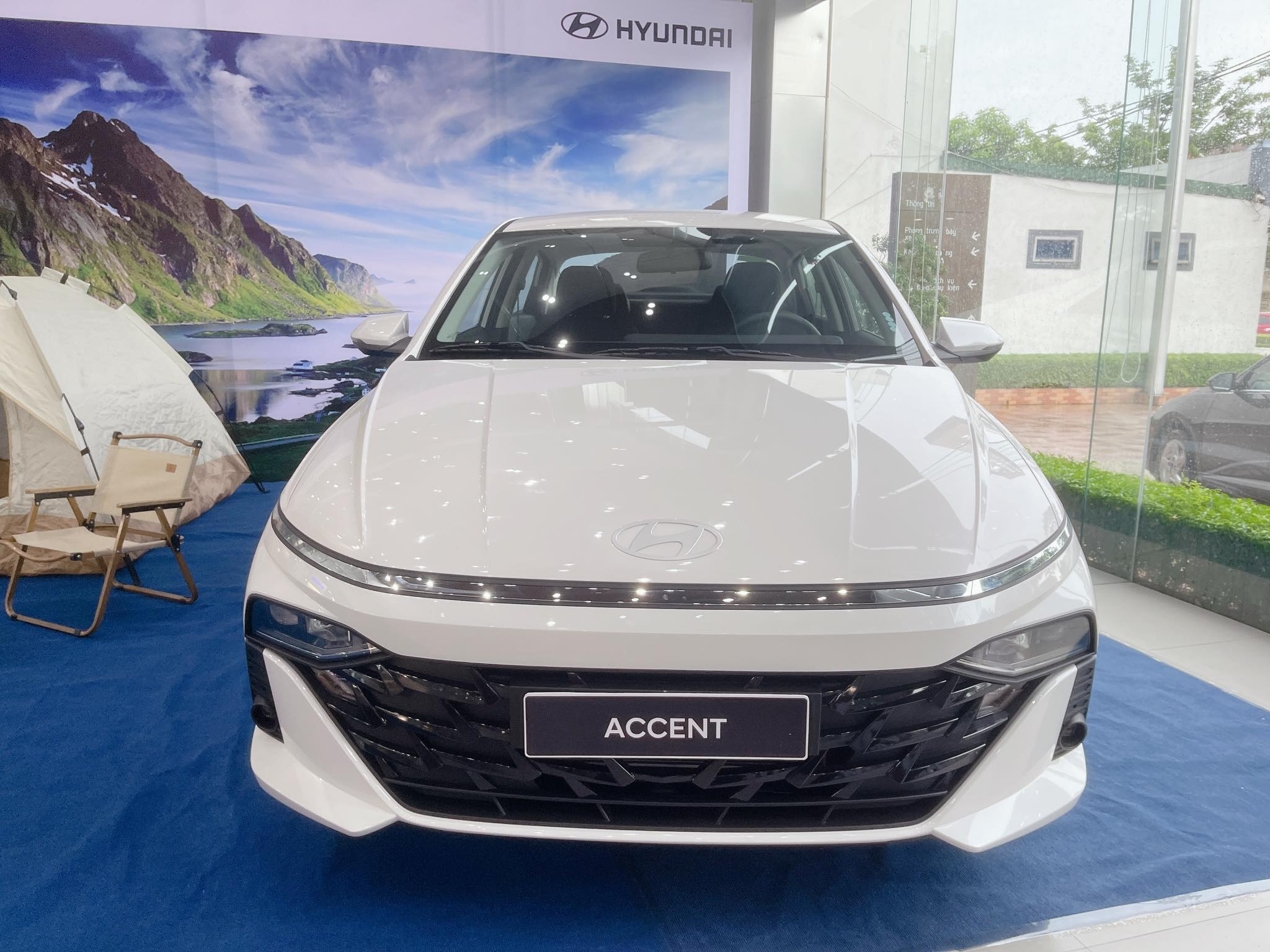 Hyundai Accent 2024 ồ ạt về đại lý: Không ‘lạc’, tặng thêm cả phụ kiện, chủ yếu bản Đặc biệt, Cao cấp- Ảnh 6.