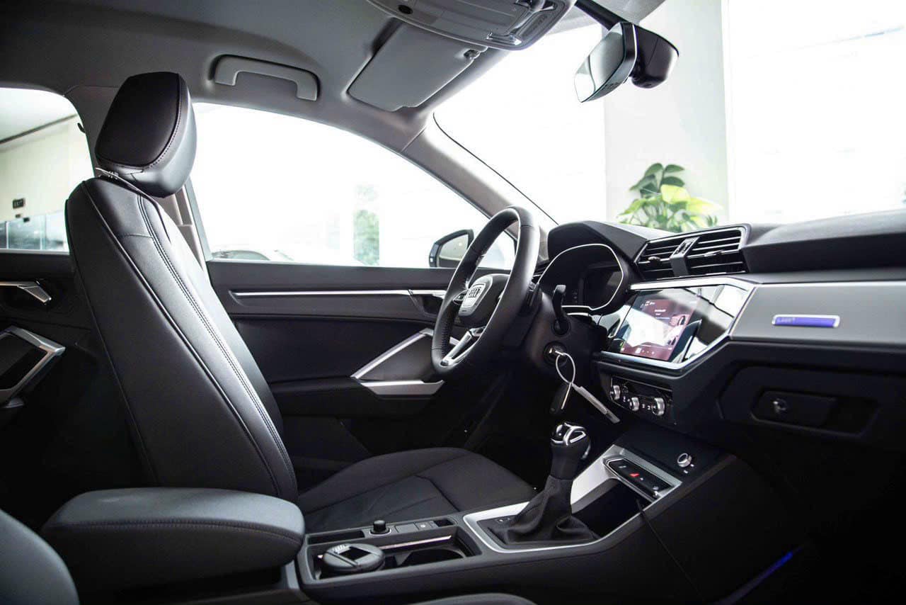 Audi Q3 2024 về đại lý: Giá từ 1,8 tỷ đồng, nhiều trang bị hiện đại đấu X1 nhưng vẫn giữ một thứ ‘đồ cổ’ như xe giá rẻ- Ảnh 9.