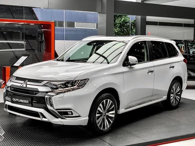 Đại lý xả kho lô Mitsubishi Outlander 2023 cuối cùng: Giảm tới 140 triệu đồng nhưng chỉ áp dụng cho phiên bản này- Ảnh 2.