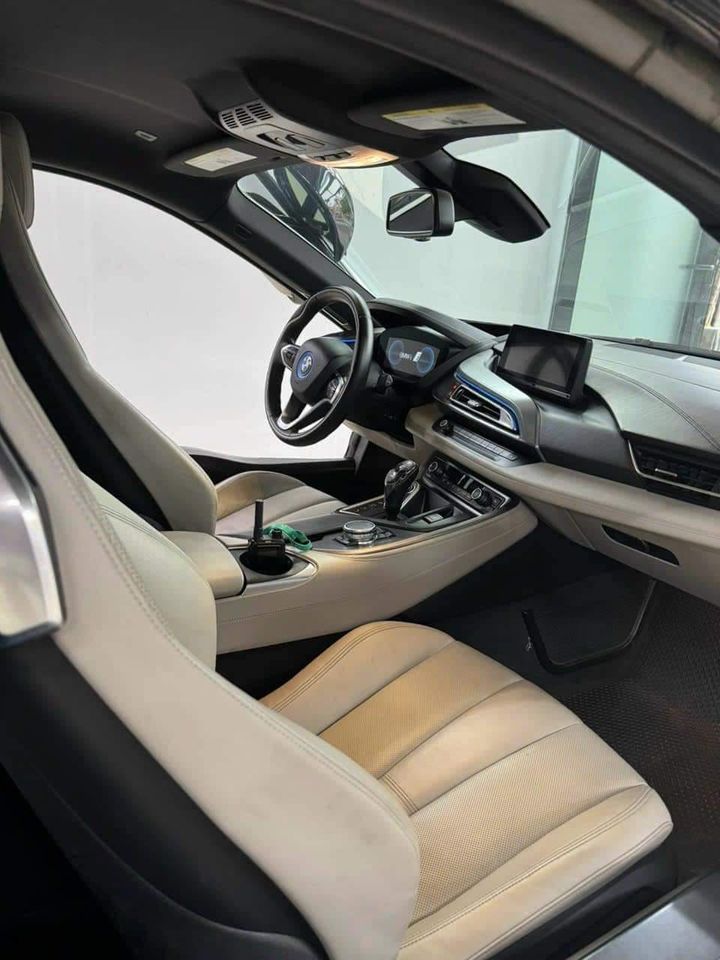 Hàng 'hot' một thời BMW i8 giá chỉ còn chưa đến 3 tỷ: Đã độ nhiều chi tiết, người bán cam kết 'bốn không'- Ảnh 7.