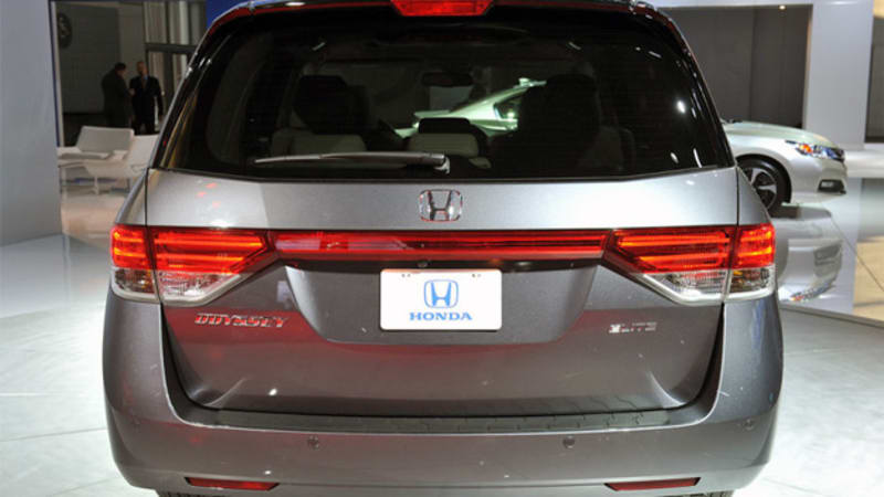5 cuộc triệu hồi xe với lý do khó tin: Hyundai lộn xi nhan, tính năng sưởi trên VW làm cháy ghế- Ảnh 4.