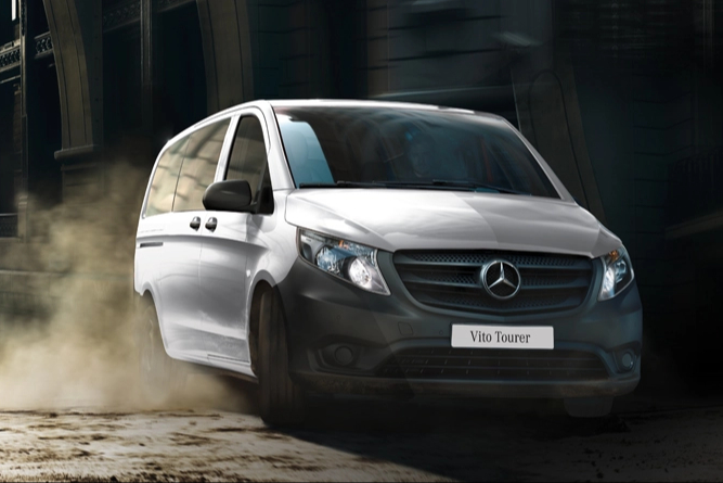 Bản Mercedes-Benz V-Class này giảm giá còn hơn 1,4 tỷ tại đại lý: Ngang cỡ Carnival, trang bị cơ bản, có 'dân chơi' từng độ Maybach- Ảnh 2.