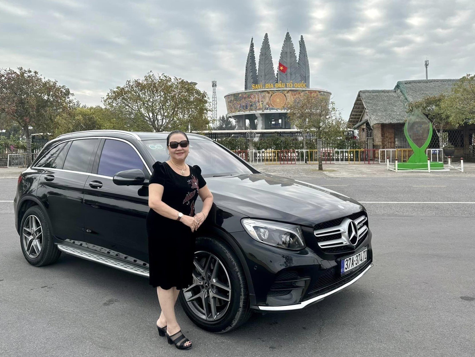 70 tuổi lái Mercedes-Benz GLC 300 gần 100.000km khắp Việt Nam, chủ xe chia sẻ: Hoàn thành ước mơ đưa vợ cả đi từ Hà Giang đến Cà Mau bằng vợ hai- Ảnh 4.