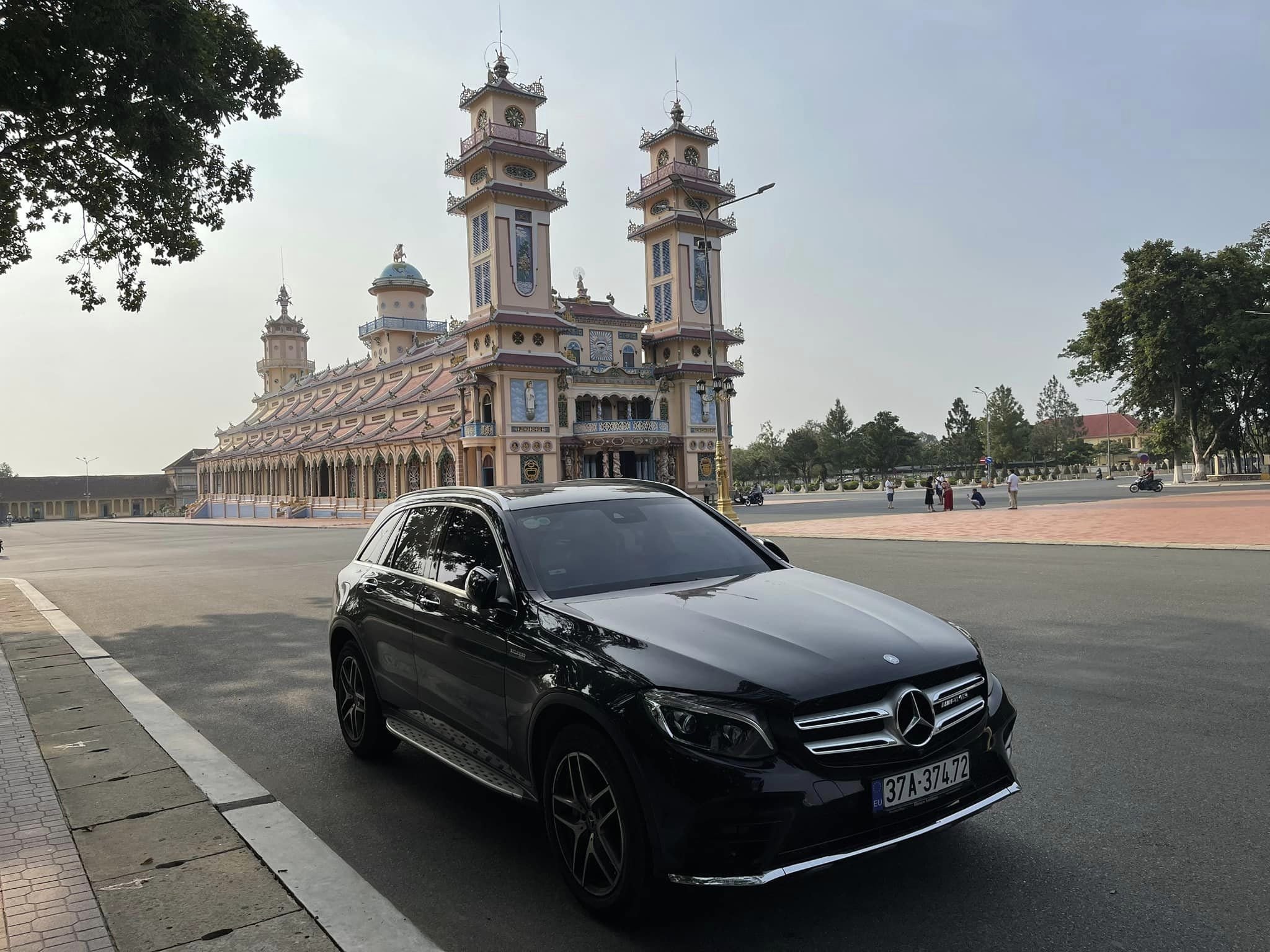 70 tuổi lái Mercedes-Benz GLC 300 gần 100.000km khắp Việt Nam, chủ xe chia sẻ: Hoàn thành ước mơ đưa vợ cả đi từ Hà Giang đến Cà Mau bằng vợ hai- Ảnh 25.