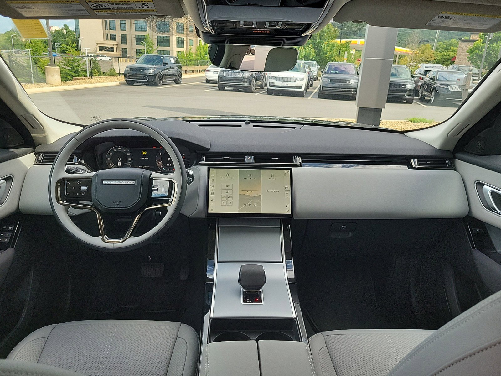 Đại lý mở cọc Range Rover Velar 2024: 2 phiên bản, giá từ 4,3 tỷ, xe về cuối năm, đã có 10 khách đặt- Ảnh 4.