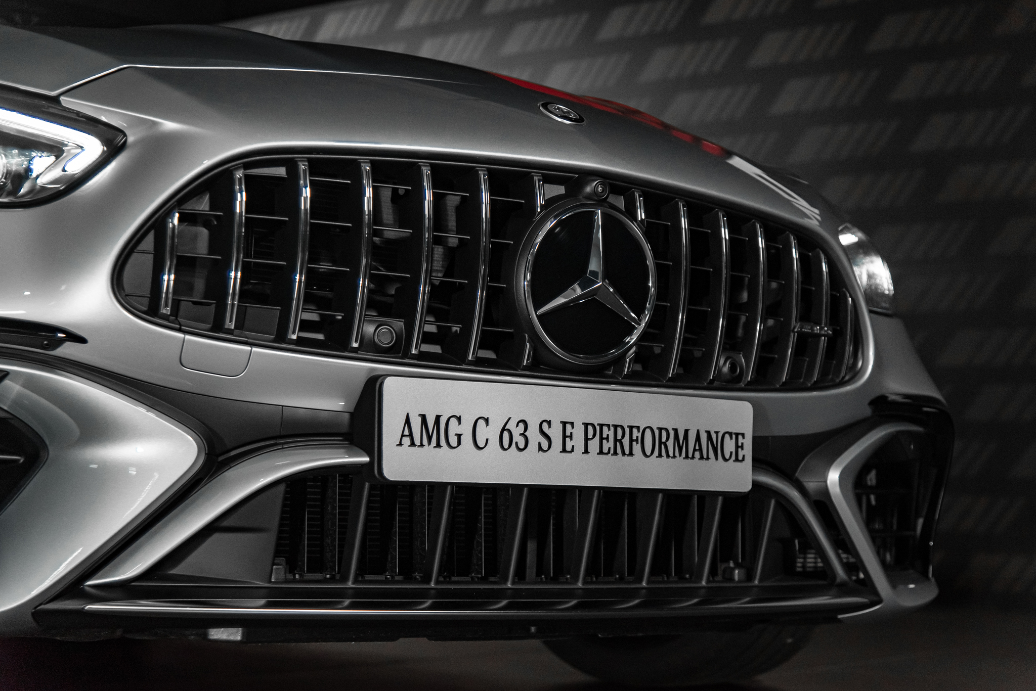 ‘Phù thủy retrofit Mercedes’ sở hữu GLE 53 trải nghiệm C 43 và C 63 S E Performance: ‘AMG 2 số vẫn có thể đi hàng ngày’- Ảnh 29.