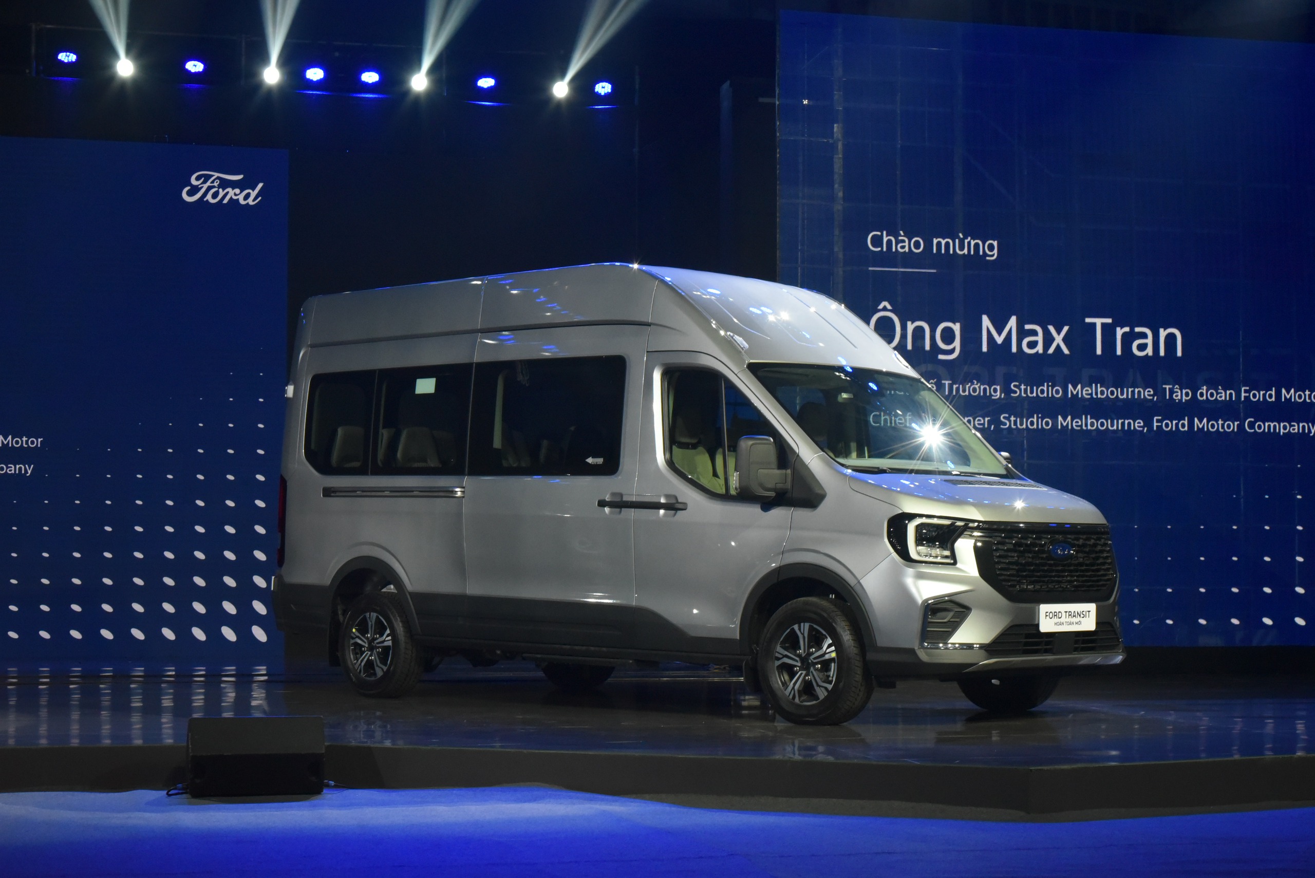 Ford Transit 2024 ra mắt Việt Nam: Giá từ 905 triệu, kích thước lớn hơn, nhiều công nghệ chưa từng có, làm khó Solati- Ảnh 1.