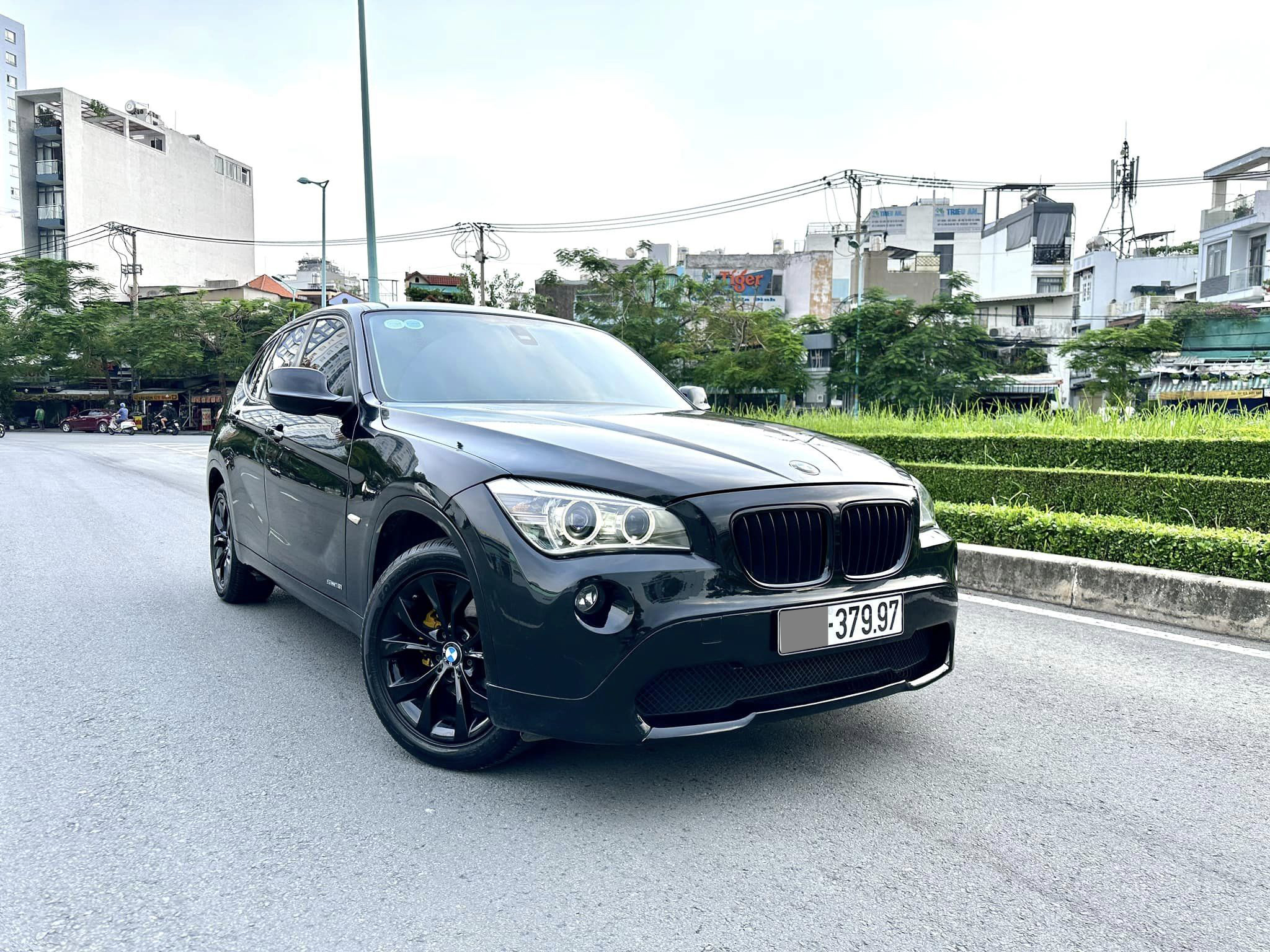 Có 300 triệu thích ‘chơi’ BMW X1 thì đây là một lựa chọn: Chạy hơn 6.700km/tháng, đã độ màn hình, cần số- Ảnh 3.