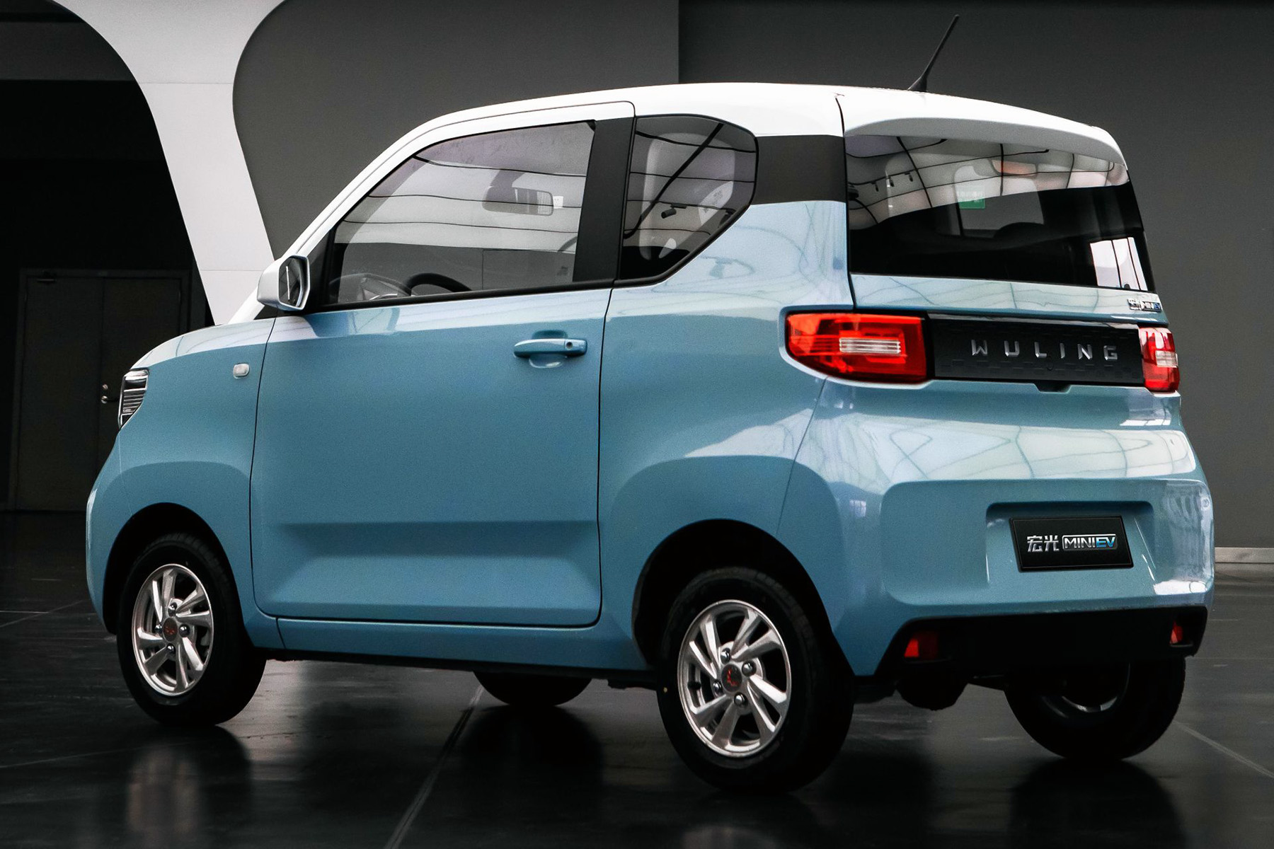 Wuling Hongguang Mini EV: Mẫu xe ô tô rẻ nhất Việt Nam nhưng vì sao vẫn 'ế ẩm'?- Ảnh 9.