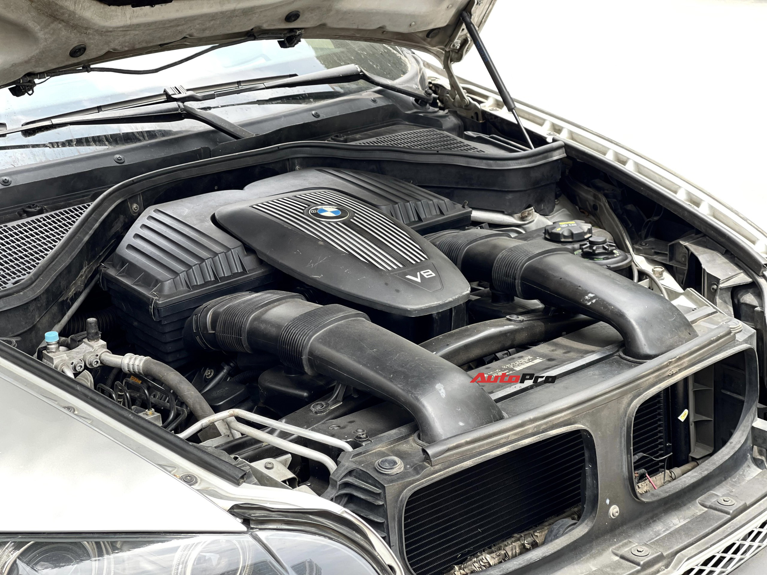 Sử dụng BMW X5 máy V8 4.8L suốt 10 năm, chủ xe chia sẻ: Chỉ tốn 500 triệu bảo dưỡng sửa chữa, đi xe 'chấm lớn' đừng lăn tăn tiền xăng- Ảnh 5.