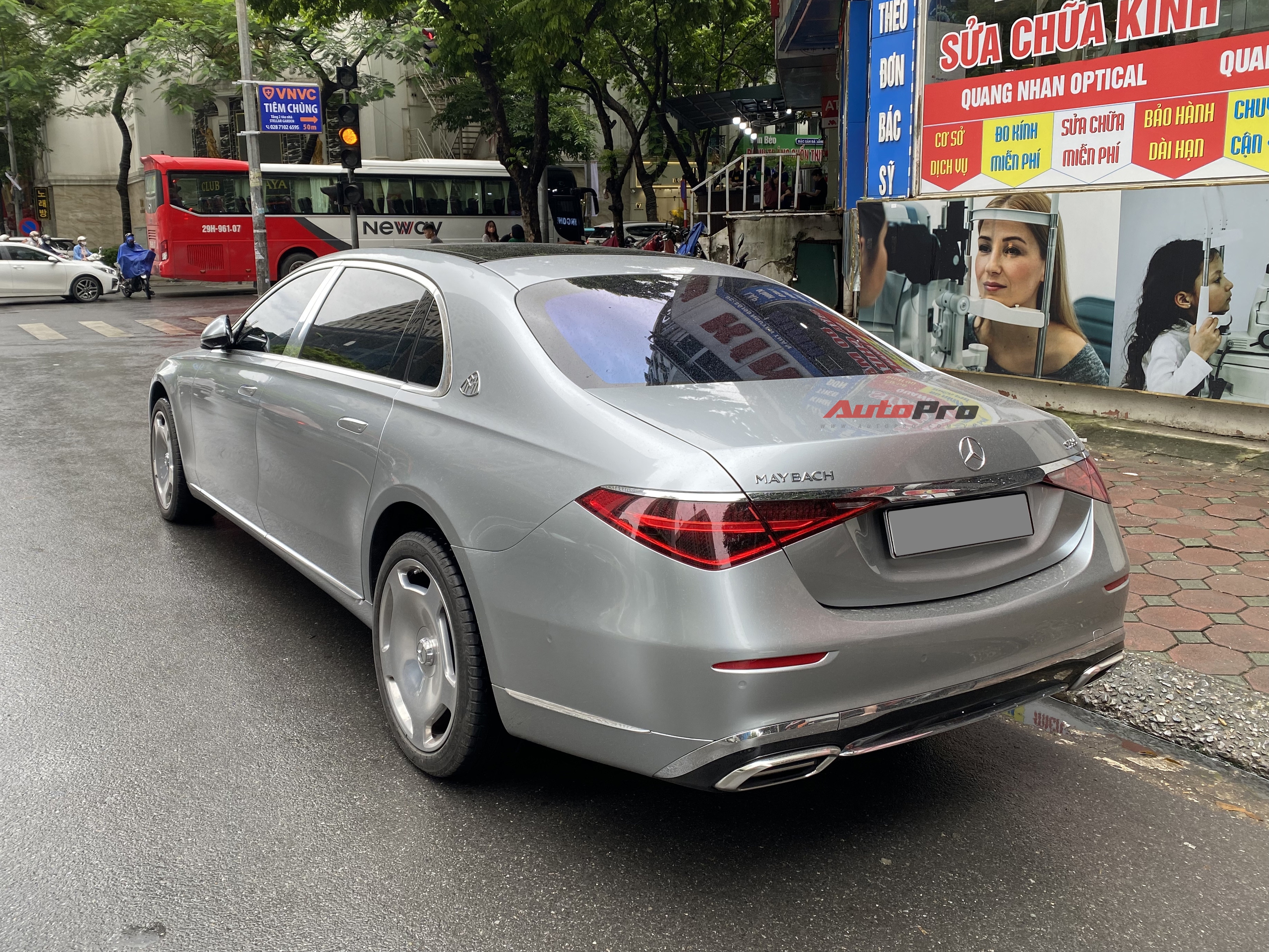 Mercedes-Maybach S 580 hàng hiếm lăn bánh trên phố Hà Nội: Giá khoảng 17 tỷ, màu độc, không bán chính hãng- Ảnh 7.