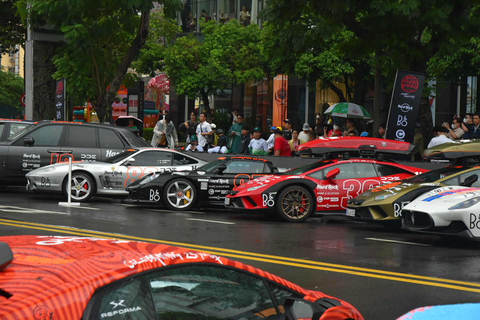 Cận cảnh dàn xe tham gia Gumball 3000: Đủ siêu xe đến siêu SUV, có cả bản giới hạn, bán tải và 2 xe VinFast- Ảnh 26.