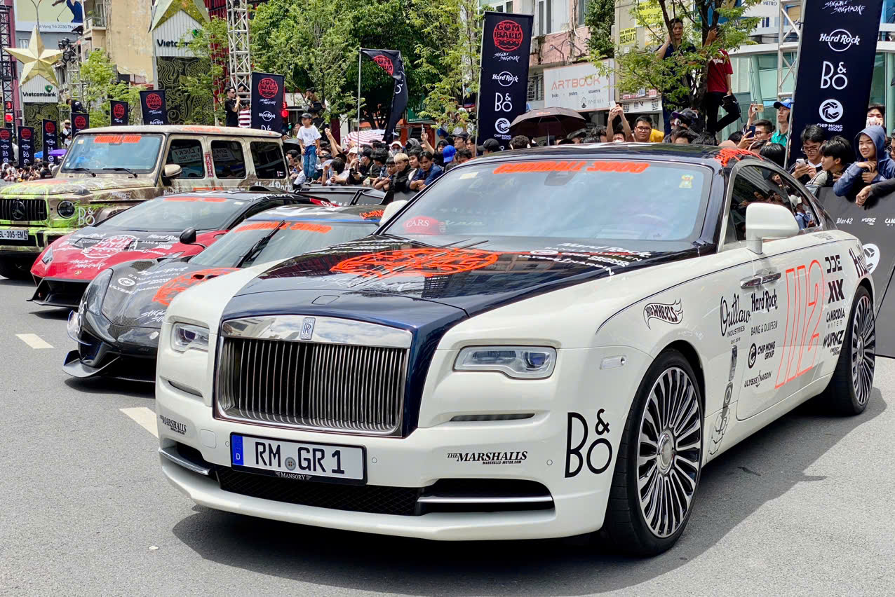 Soi giá siêu xe Rolls-Royce, Koenigsegg, Ferrari... tại Gumball 3000- Ảnh 1.