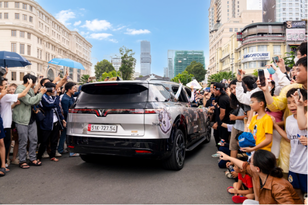 VinFast VF 7 và VF 9 nổi bật trong dàn xe sang tham dự hành trình siêu xe Gumball 3000- Ảnh 7.