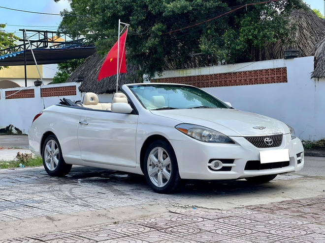 'Toyota Camry' mui trần rao bán ngang ngửa Kia K3: Hàng độc từng có giá hơn 2 tỷ mua mới, sản xuất 2007, lăn bánh gần 90.000km- Ảnh 4.