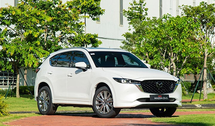 Honda CR-V e:HEV RS và Mazda CX-5: Lựa chọn nào cho xe CUV cỡ C đô thị?- Ảnh 2.