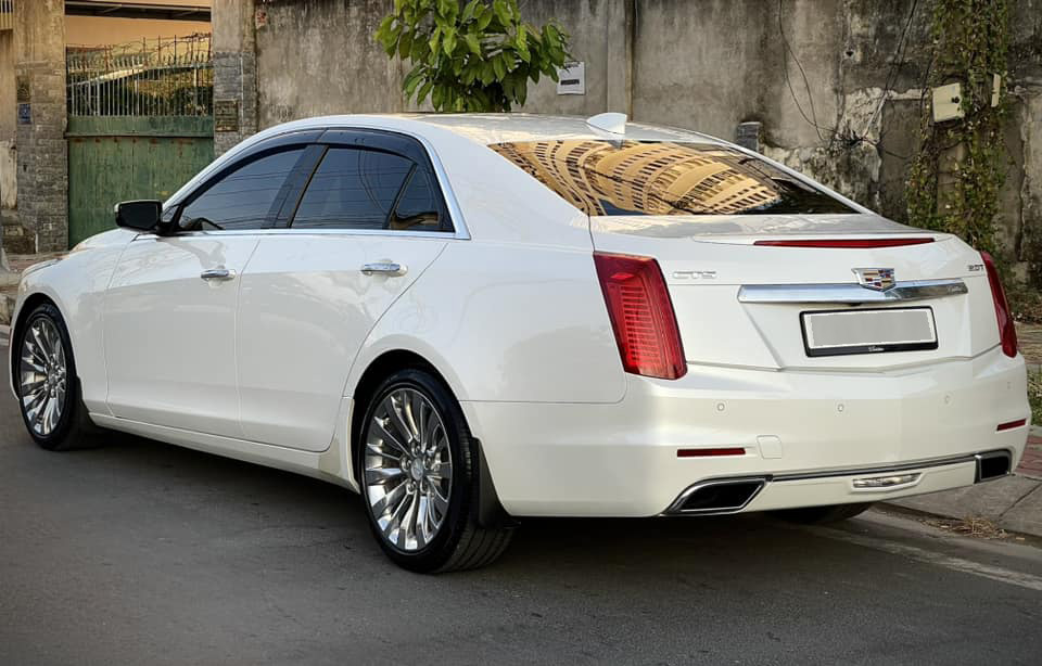 Rao Cadillac CTS giá hơn 1,4 tỷ, người bán cho biết cả Việt Nam chỉ có vài chiếc, đi trung bình hơn 3.000km/năm, cùng phân khúc E-Class- Ảnh 6.
