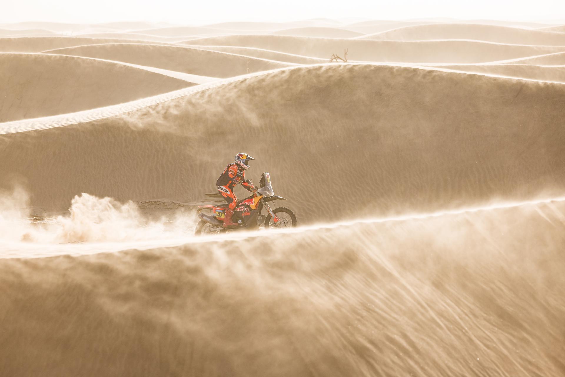 Hành trình không tưởng của giải đua Dakar Rally: 5.000 dặm giữa sa mạc và những mối nguy hiểm luôn rình rập!- Ảnh 2.