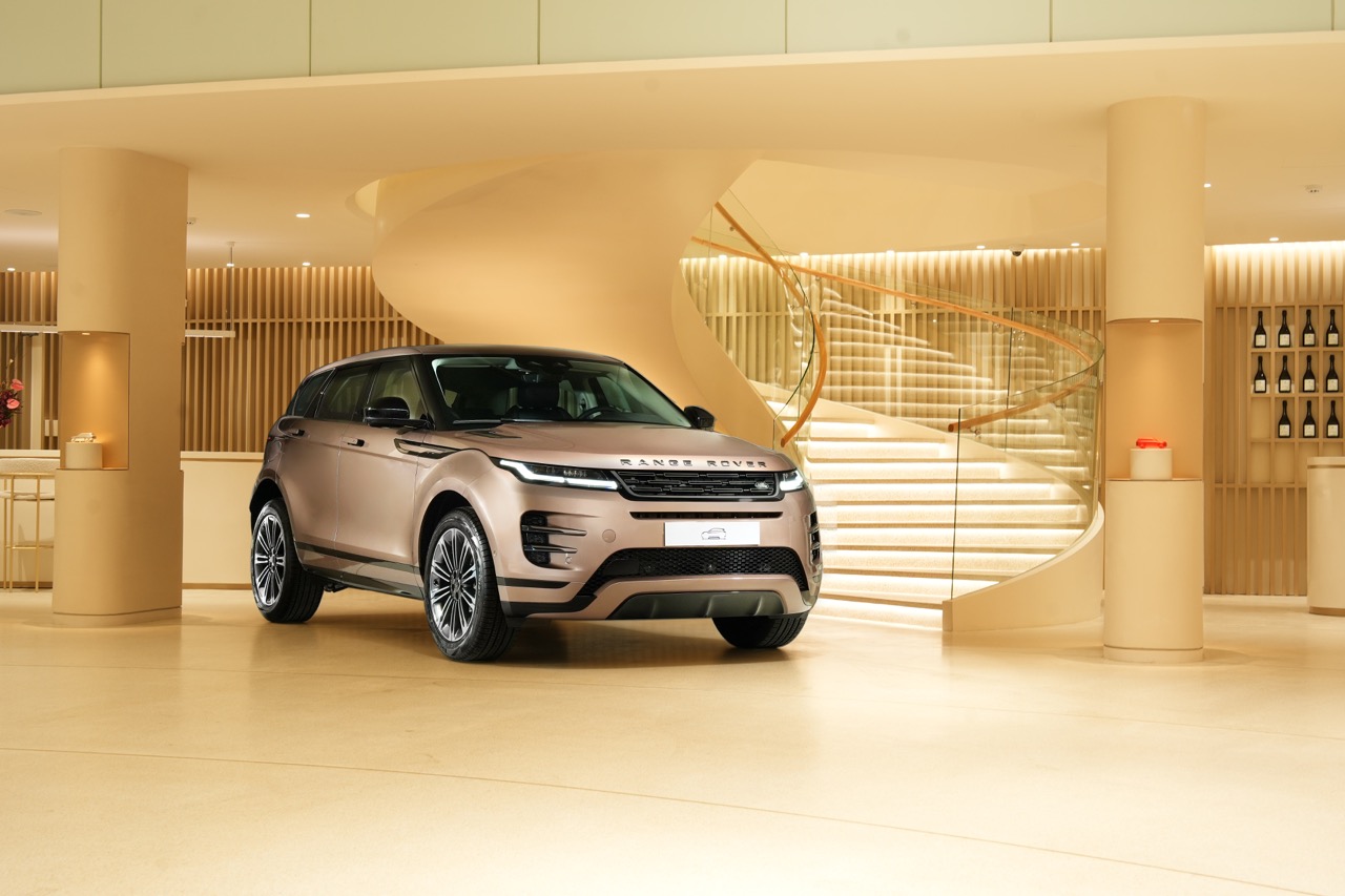 Range Rover Evoque 2025 ra mắt Việt Nam: Giá từ hơn 2,9 tỷ, thiết kế mới tối giản, động cơ hybrid, có AWD- Ảnh 2.