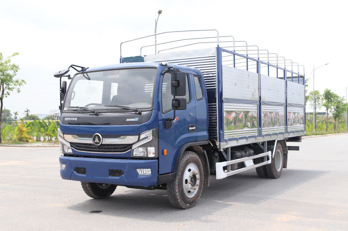 Lợi ích kinh doanh khi sử dụng xe tải trung Đồng Vàng D8 tải trọng 8 tấn- Ảnh 3. Lợi ích kinh doanh khi sử dụng xe tải trung Đồng Vàng D8 tải trọng 8 tấn- Ảnh 3.