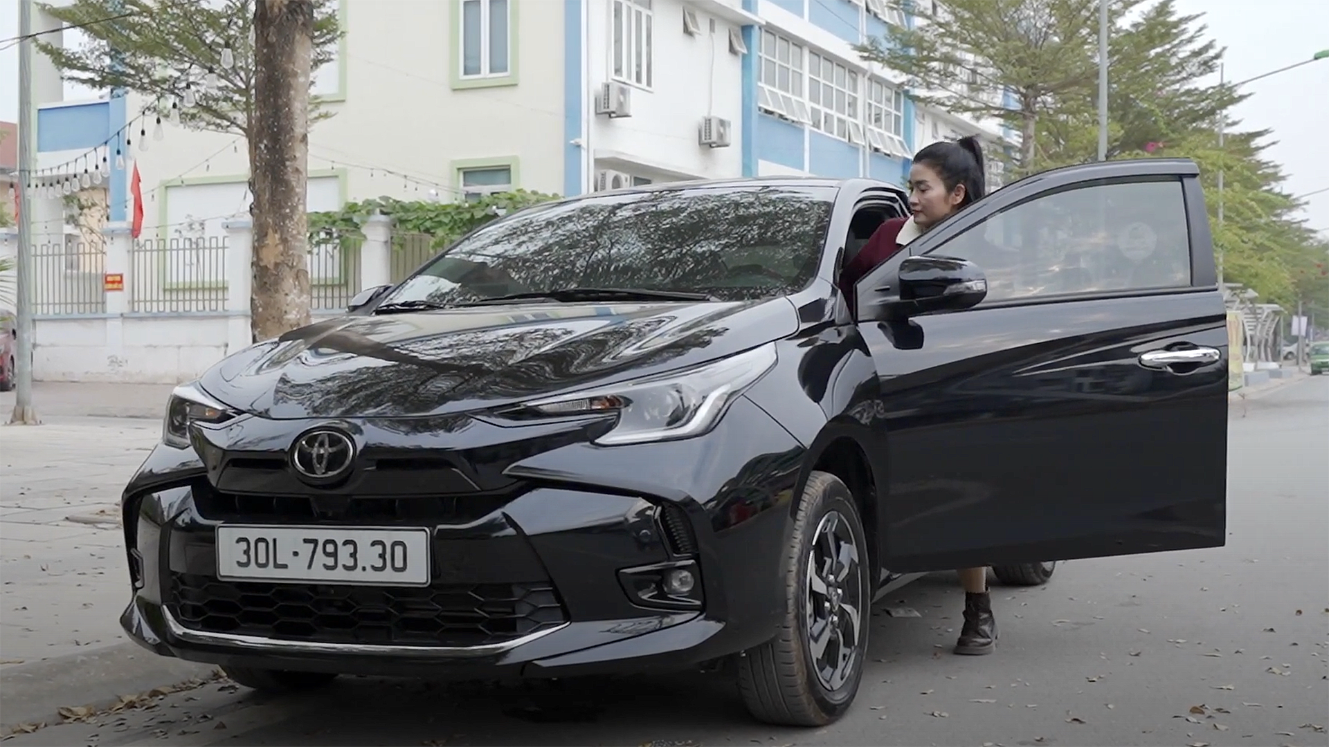 Chồng thích xe Hàn, vợ lái mới quyết lấy Toyota Vios: ‘Tiết kiệm hơn Accent, cố lấy bản G cho an toàn’- Ảnh 1.