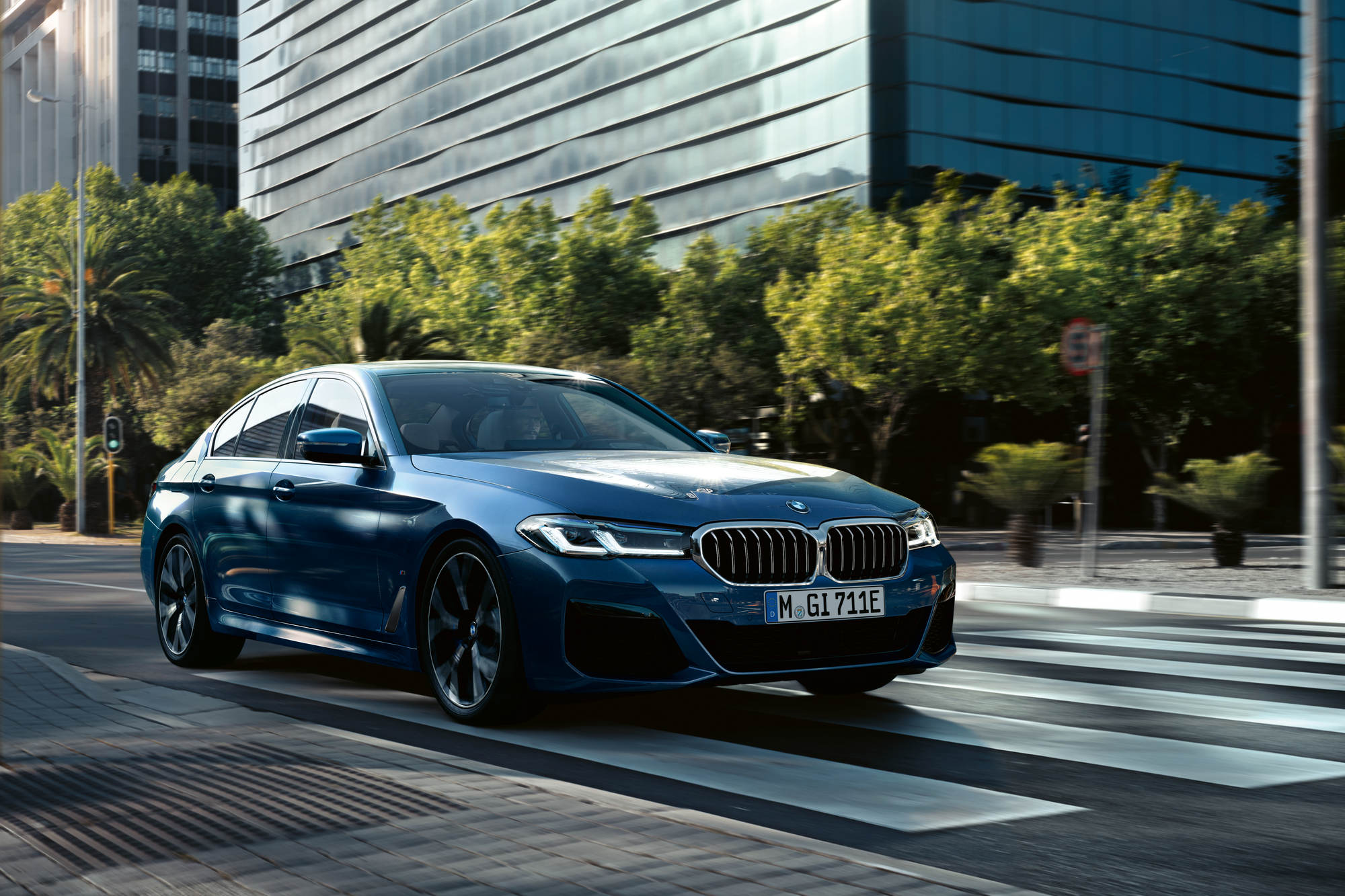 Mua xe BMW trong năm mới Ất Tỵ nhận cơ hội du lịch châu Âu- Ảnh 3. Mua xe BMW trong năm mới Ất Tỵ nhận cơ hội du lịch châu Âu- Ảnh 3.