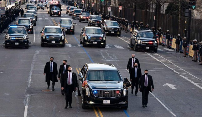 Khám phá xe 'quái thú' của Tổng thống Mỹ Donald Trump- Ảnh 6. Khám phá xe 'quái thú' của Tổng thống Mỹ Donald Trump- Ảnh 6.
