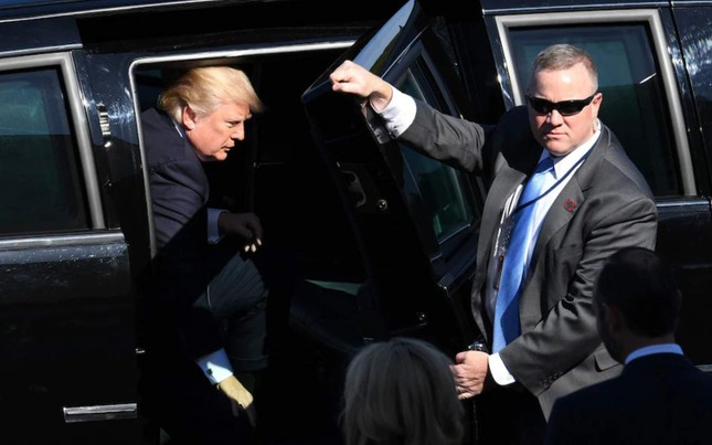 Khám phá xe 'quái thú' của Tổng thống Mỹ Donald Trump- Ảnh 5. Khám phá xe 'quái thú' của Tổng thống Mỹ Donald Trump- Ảnh 5.