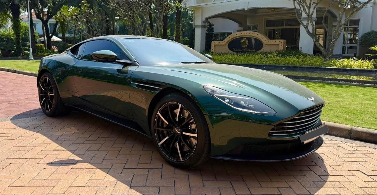 Rao Aston Martin DB11 gần như mới tinh, người bán chia sẻ: ‘Lăn bánh 19 tỷ giờ bán lại còn hơn 13 tỷ’- Ảnh 8.