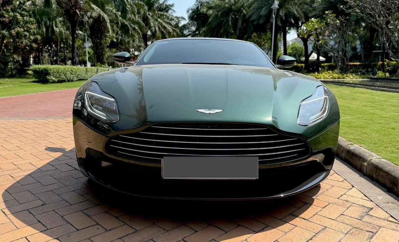 Rao Aston Martin DB11 gần như mới tinh, người bán chia sẻ: ‘Lăn bánh 19 tỷ giờ bán lại còn hơn 13 tỷ’- Ảnh 2.