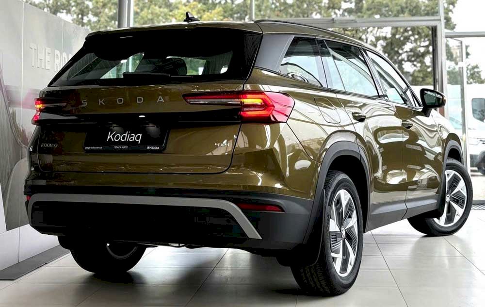 Đại lý báo Skoda Kodiaq 2025 giá tạm tính 1,6 tỷ, giao trước Tết: Có bản thể thao, thêm công nghệ cạnh tranh Santa Fe- Ảnh 10.