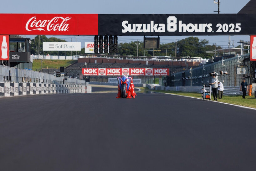 Honda có motor Pokémon: Không chạy nhờ bánh mà nhờ... chân trước sau- Ảnh 3. Honda có motor Pokémon: Không chạy nhờ bánh mà nhờ... chân trước sau- Ảnh 3.