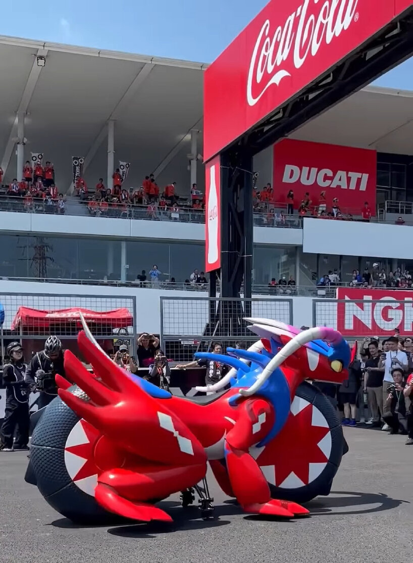 Honda có motor Pokémon: Không chạy nhờ bánh mà nhờ... chân trước sau- Ảnh 6. Honda có motor Pokémon: Không chạy nhờ bánh mà nhờ... chân trước sau- Ảnh 6.