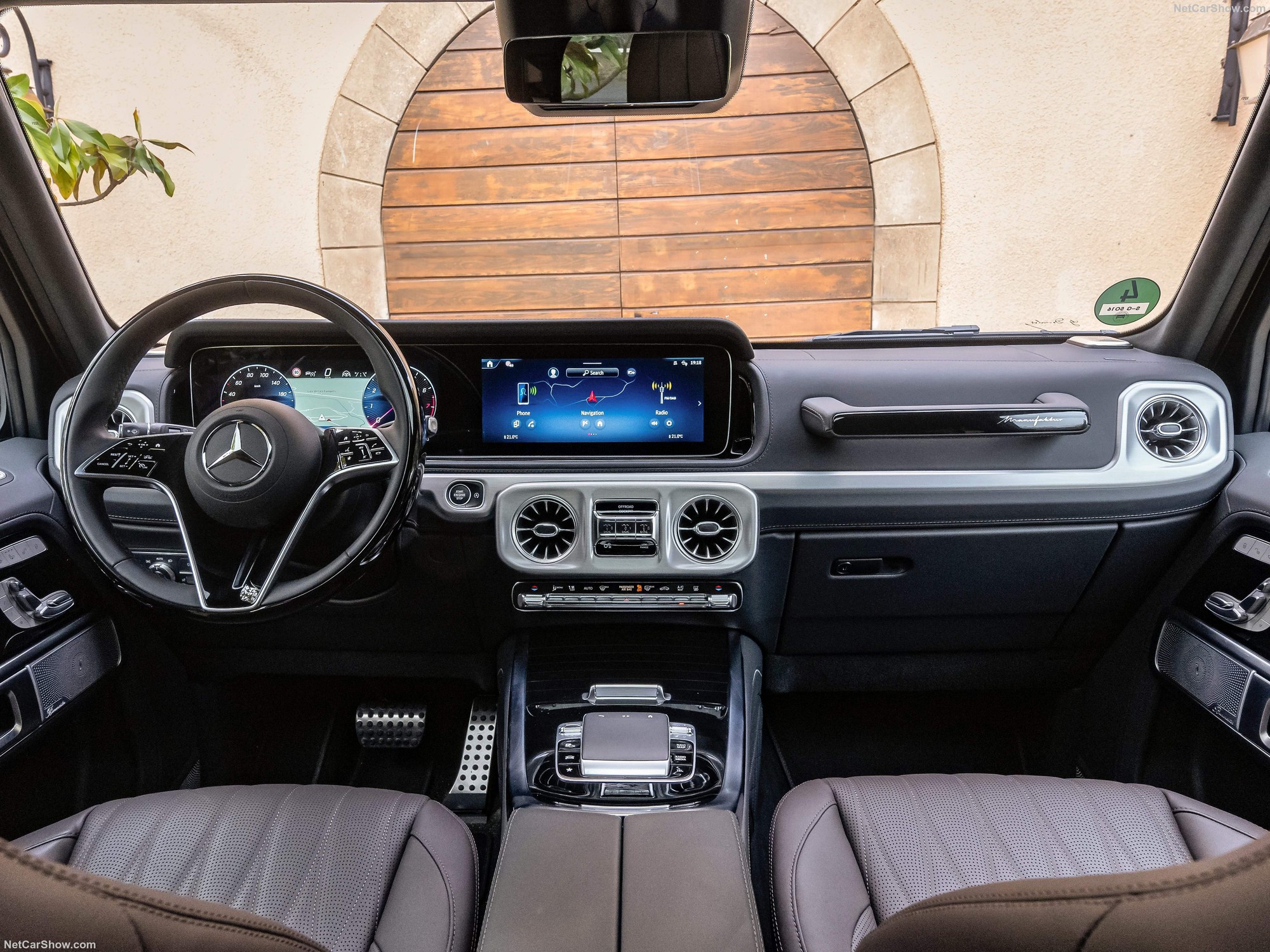 Dân chơi Việt thích ‘Mẹc G’ sắp có thêm lựa chọn rẻ hơn G 63: Giá tạm tính hơn 9 tỷ đồng, mạnh hơn 440hp, về nước năm sau- Ảnh 4. Dân chơi Việt thích ‘Mẹc G’ sắp có thêm lựa chọn rẻ hơn G 63: Giá tạm tính hơn 9 tỷ đồng, mạnh hơn 440hp, về nước năm sau- Ảnh 4.