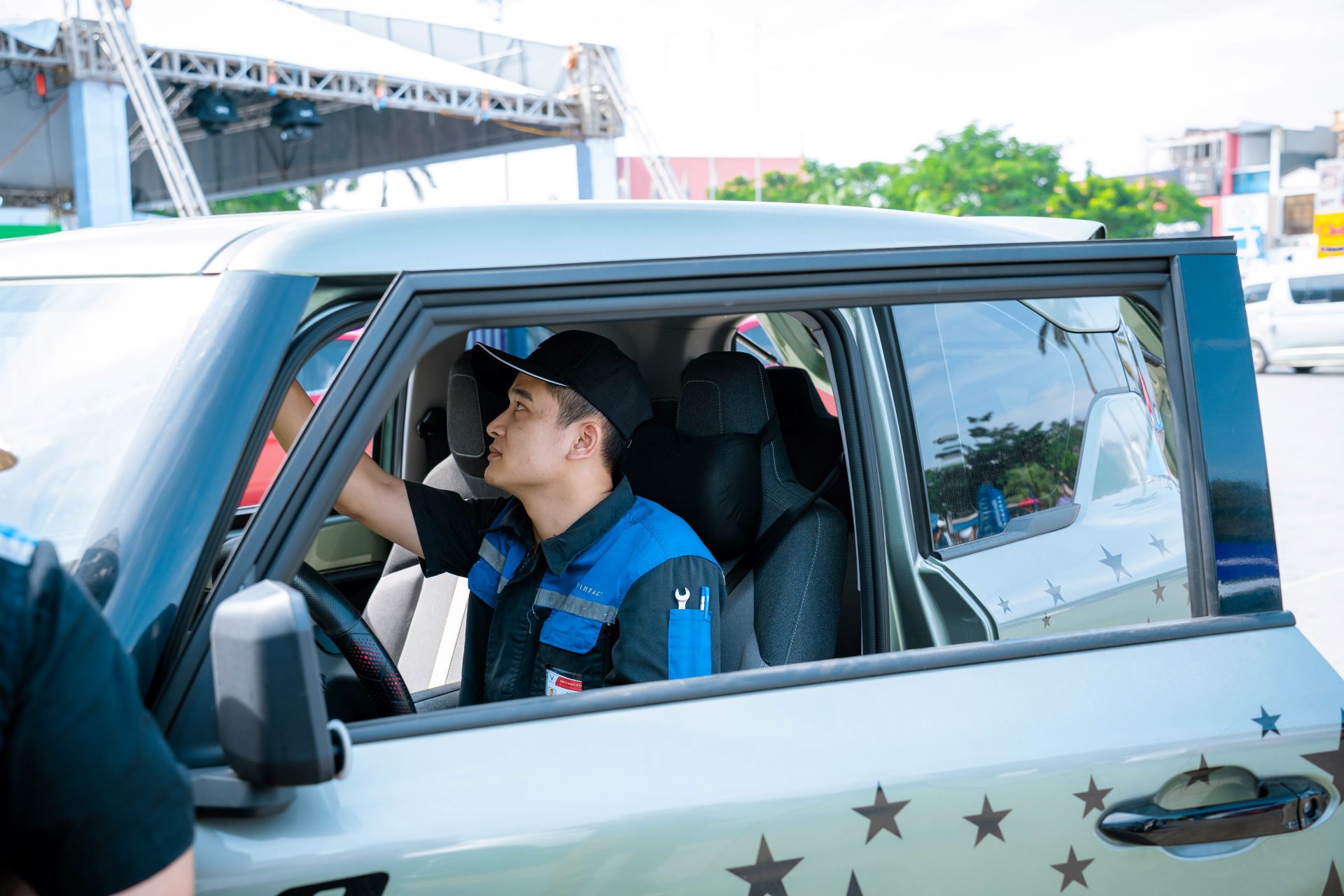 Chính sách hậu mãi 5 sao của VinFast ghi điểm với khách hàng Việt- Ảnh 2.