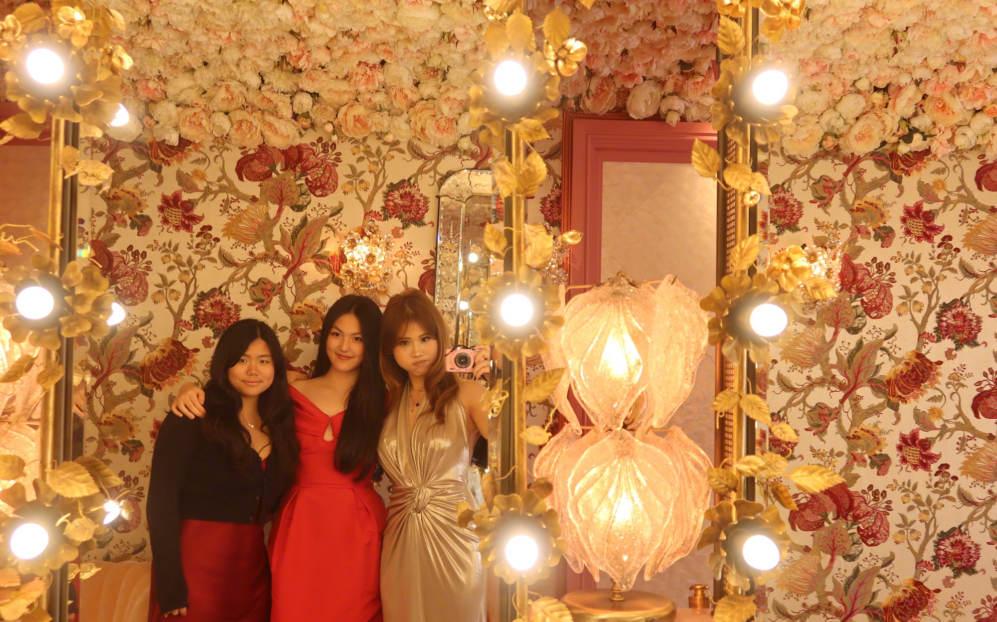 Con gái MC giàu nhất showbiz 15 tuổi đã có Rolls-Royce riêng, sinh nhật 16 tuổi ngồi Maybach 60 tỷ đồng: Bố mẹ tiết lộ 1 điều gây ngỡ ngàng- Ảnh 5.