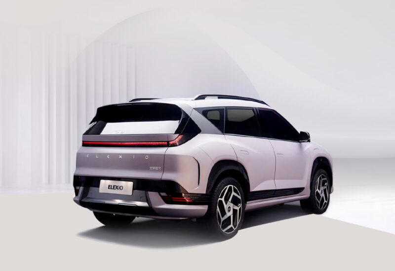 Hyundai Elexio EO ra mắt: Xe 5 chỗ mới dài ngang Tucson, màn hình 27 inch, đi hơn 700km/sạc- Ảnh 6. Hyundai Elexio EO ra mắt: Xe 5 chỗ mới dài ngang Tucson, màn hình 27 inch, đi hơn 700km/sạc- Ảnh 6.