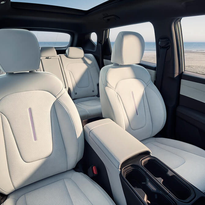 Hyundai Elexio EO ra mắt: Xe 5 chỗ mới dài ngang Tucson, màn hình 27 inch, đi hơn 700km/sạc- Ảnh 9. Hyundai Elexio EO ra mắt: Xe 5 chỗ mới dài ngang Tucson, màn hình 27 inch, đi hơn 700km/sạc- Ảnh 9.