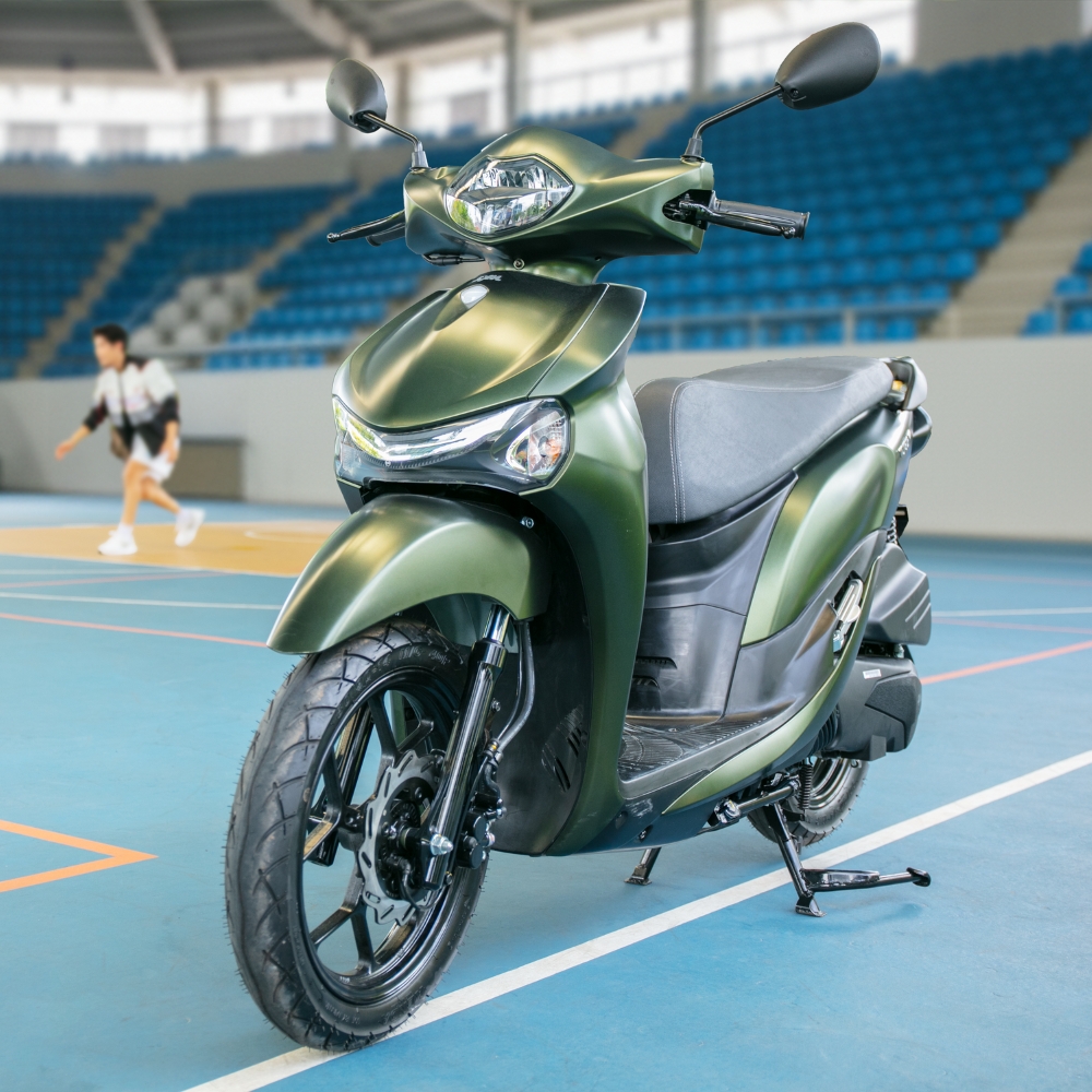 Ra mắt xe tay ga tam giác mạch giá ngang Vision: Ăn xăng 1,75L/100km, cốp lớn, có Smartkey- Ảnh 1. Ra mắt xe tay ga tam giác mạch giá ngang Vision: Ăn xăng 1,75L/100km, cốp lớn, có Smartkey- Ảnh 1.