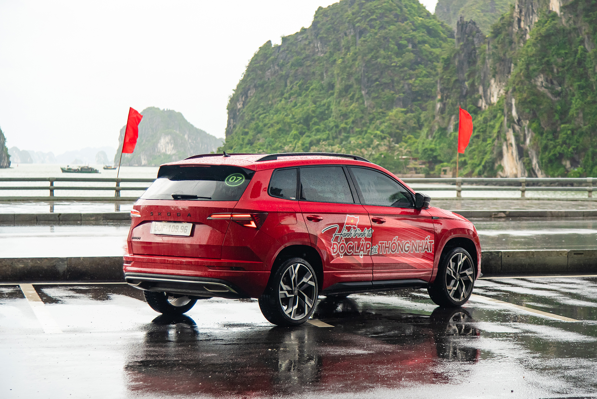 Cầm lái Skoda Karoq qua hơn 2.500 km xuyên Việt: Ăn đứt các đối thủ về trải nghiệm lái- Ảnh 5.