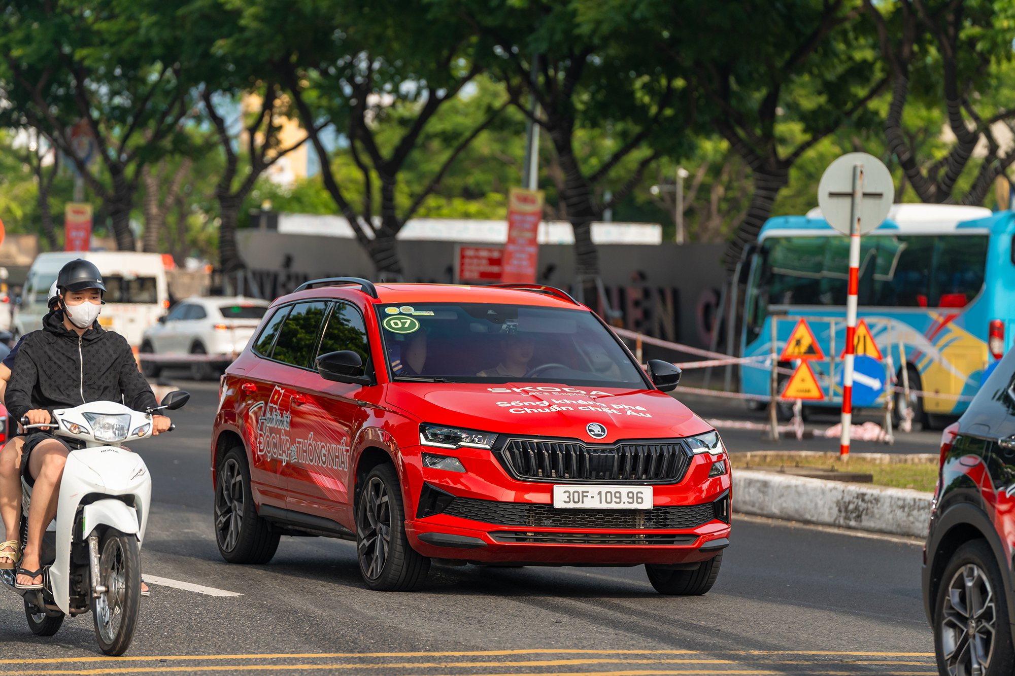 Cầm lái Skoda Karoq qua hơn 2.500 km xuyên Việt: Ăn đứt các đối thủ về trải nghiệm lái- Ảnh 12.