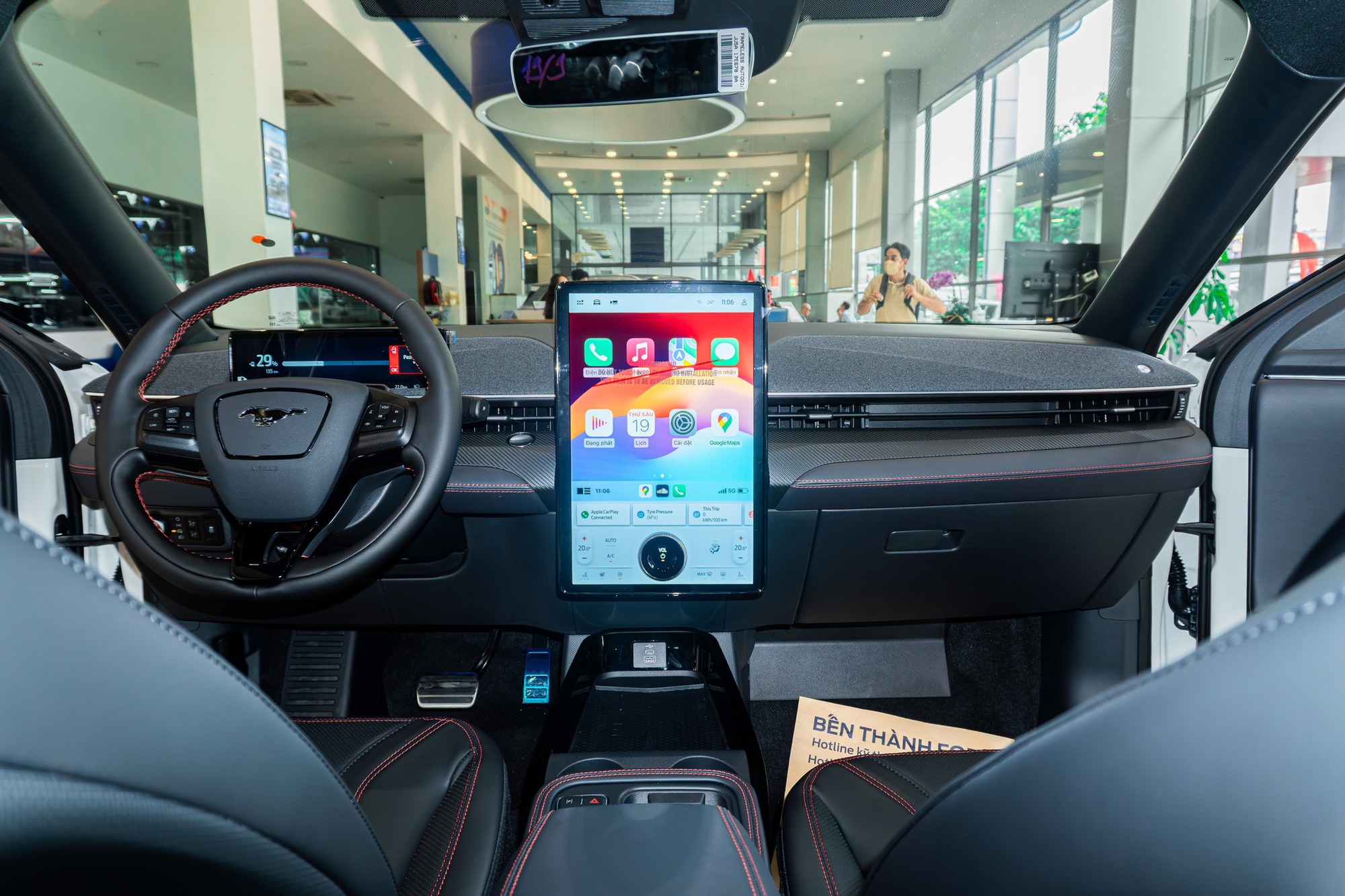 Ford Mustang Mach-E bất ngờ bán chạy hơn cả 'dân chơi' Honda Civic Type R: 'Ngựa hoang điện' đã tìm được chuồng ở Việt Nam?- Ảnh 15. Ford Mustang Mach-E bất ngờ bán chạy hơn cả 'dân chơi' Honda Civic Type R: 'Ngựa hoang điện' đã tìm được chuồng ở Việt Nam?- Ảnh 15.