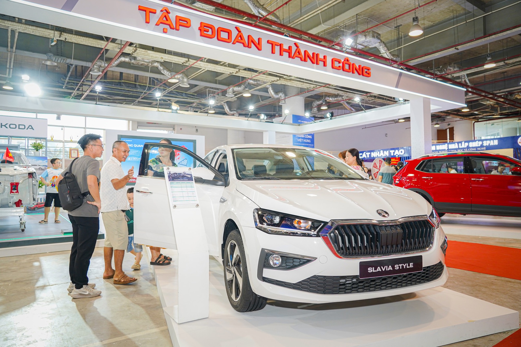 Xe Skoda ưu đãi hàng chục triệu đồng: Kushaq mềm hơn Sonet, Slavia dễ chịu hơn Morning- Ảnh 3. Xe Skoda ưu đãi hàng chục triệu đồng: Kushaq mềm hơn Sonet, Slavia dễ chịu hơn Morning- Ảnh 3.
